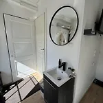 Apartamento Ally's Urban Cozy Juhkentali 42 Near Centre Airport Next To Bus Station