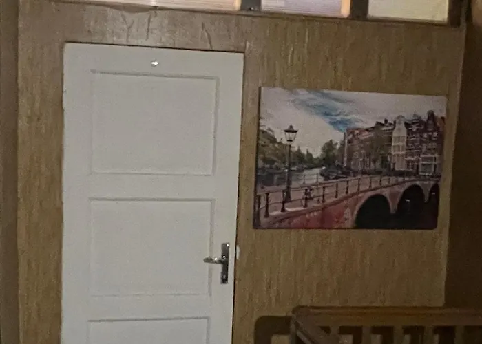 Ally's Urban Cozy Juhkentali 42 Near Centre Airport Next To Bus Station Appartement