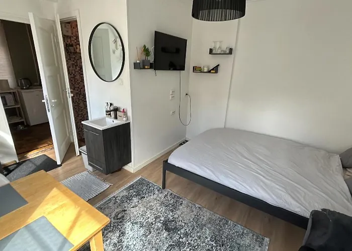 Appartement Ally's Urban Cozy Juhkentali 42 Near Centre Airport Next To Bus Station *