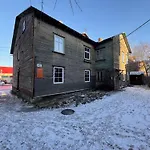 Apartment Ally's Urban Cozy Juhkentali 42 Near Centre Airport Next To Bus Station Tallinn